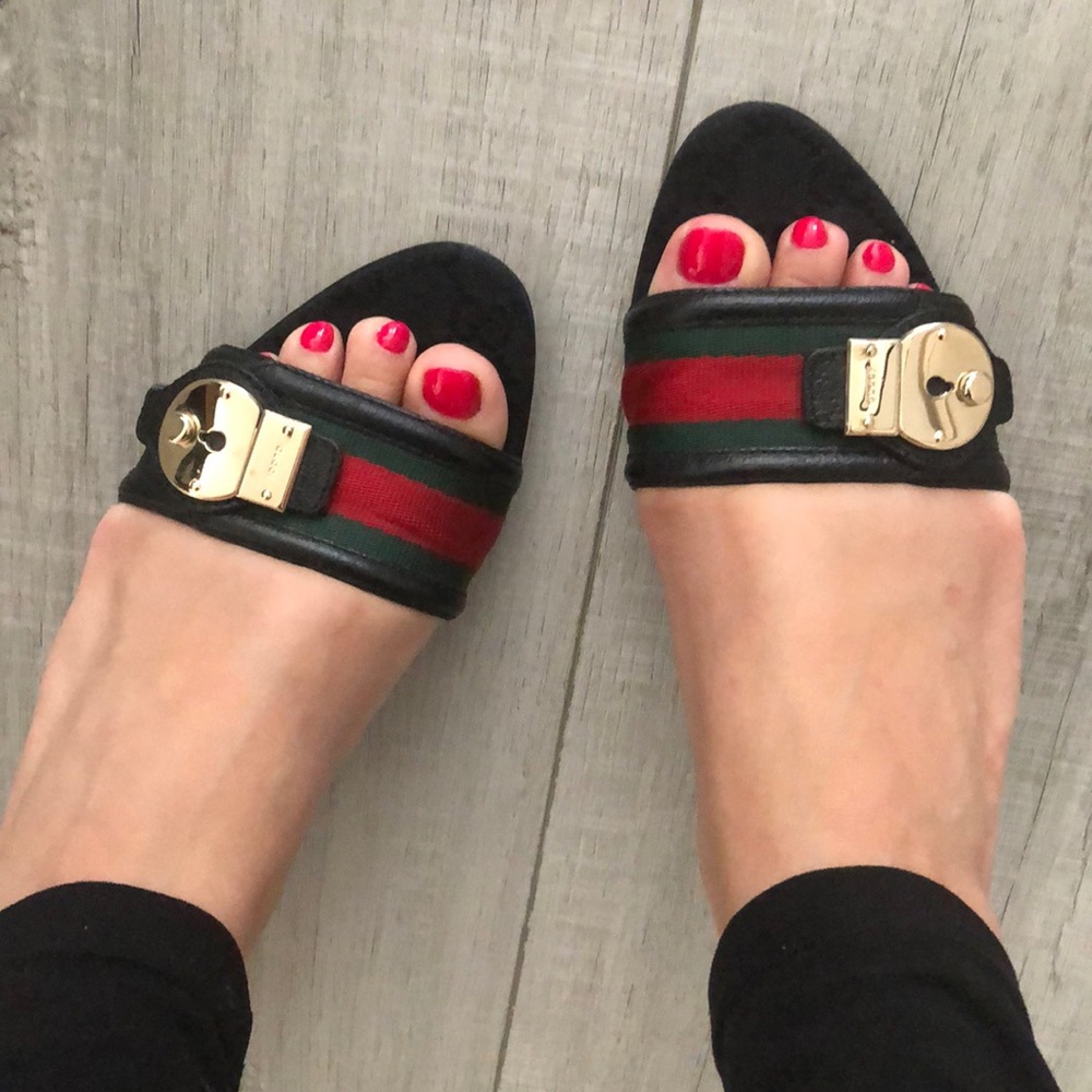 Gucci Open Toe Sandals - Picture 4 of 13